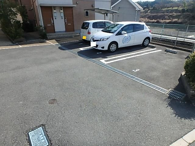 yԏz@