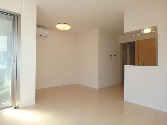 �y�����E���r���O�z�@