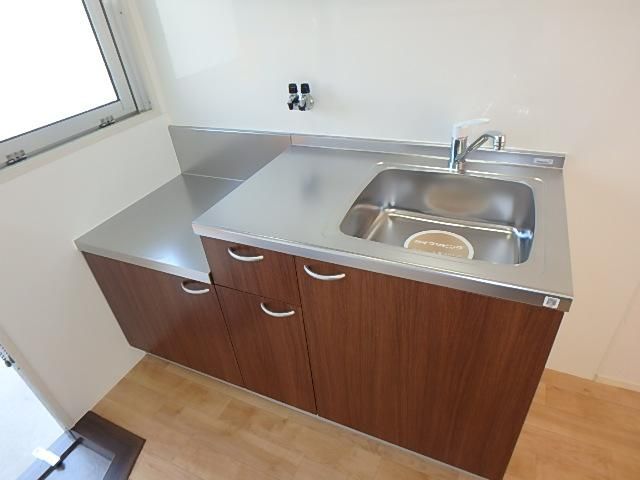 �y�L�b�`���z�@