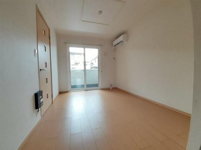 �y���ԁE���r���O�z�@