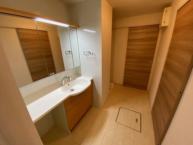 �y���ʏ��z�@