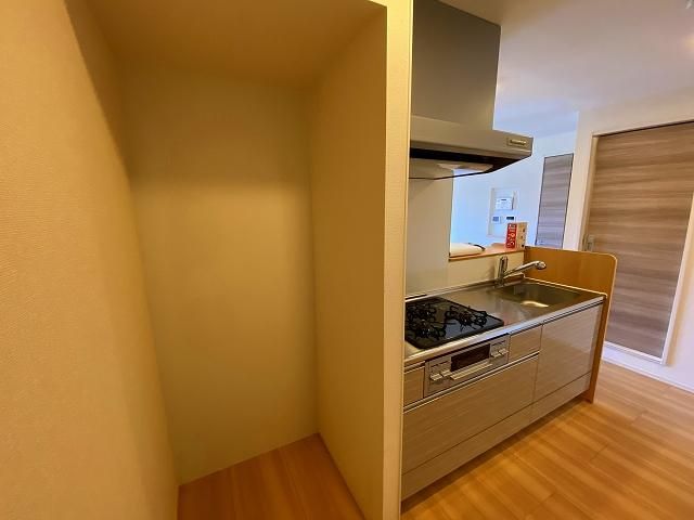 �y�L�b�`���z�@