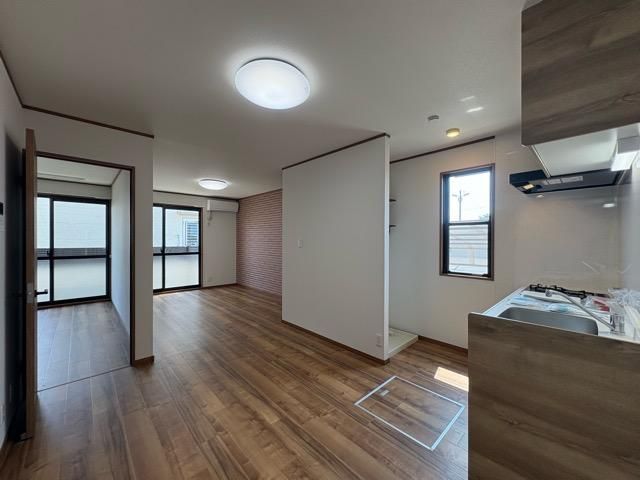 �y���ԁE���r���O�z�@