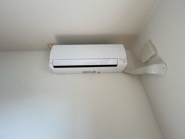 �y���̑��ݔ��z�@���G�A�R����