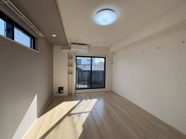 �y�Q���z�@