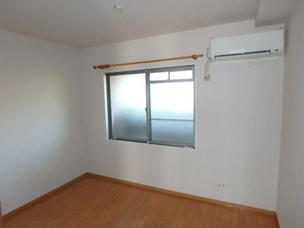 �y���̑������E�X�y�[�X�z�@���m���ɂ̓G�A�R���t��