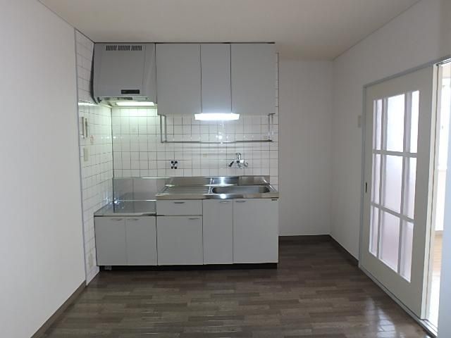 �y�L�b�`���z�@