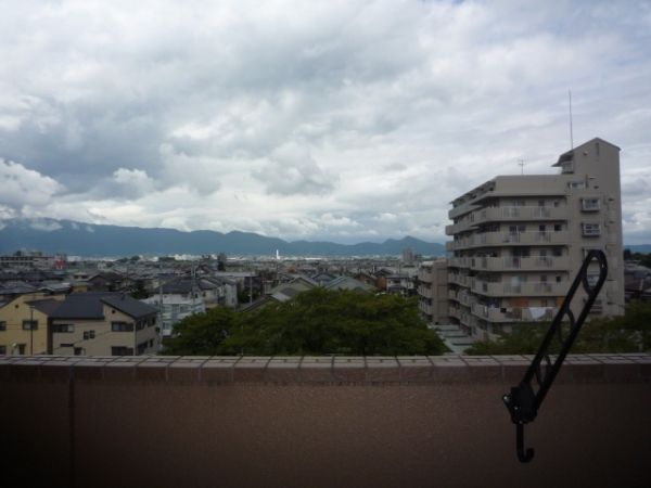 �y���]�z�@