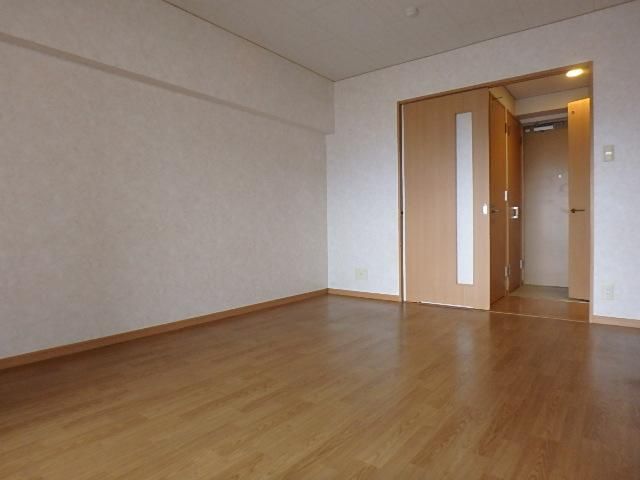 �y�Q���z�@