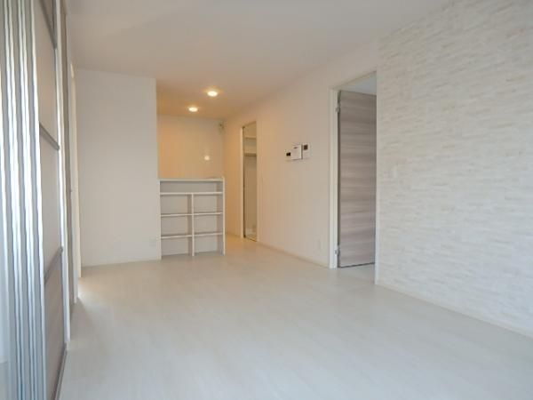 �y���ԁE���r���O�z�@