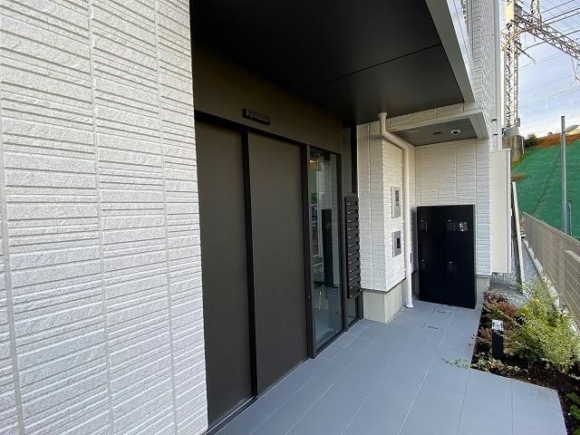 �y�G���g�����X�z�@