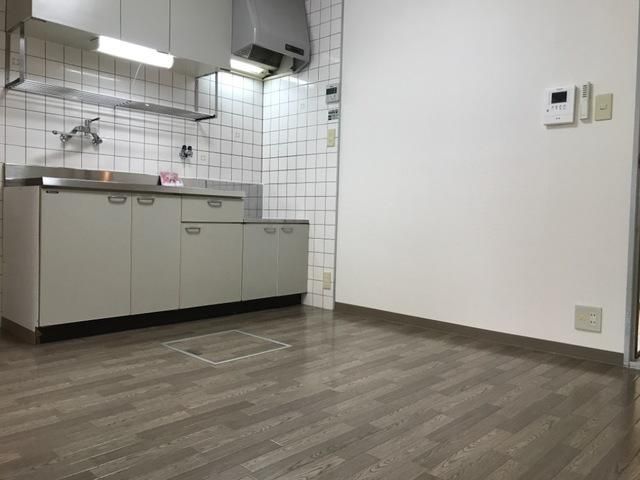 �y���̑������E�X�y�[�X�z�@
