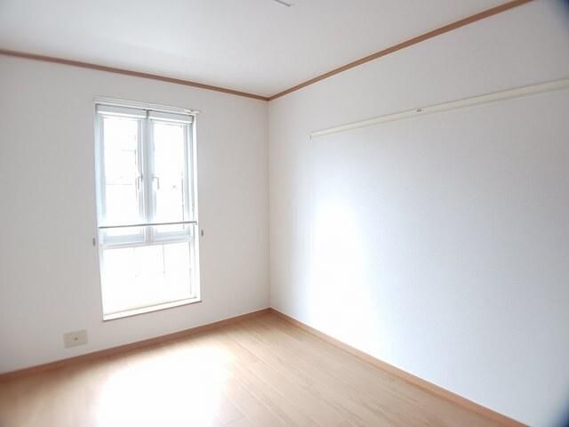 �y���ԁE���r���O�z�@