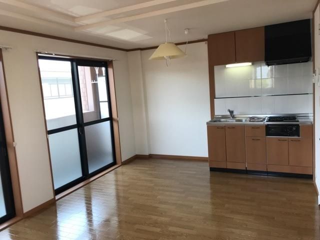 �y���ԁE���r���O�z�@�����f�����[����