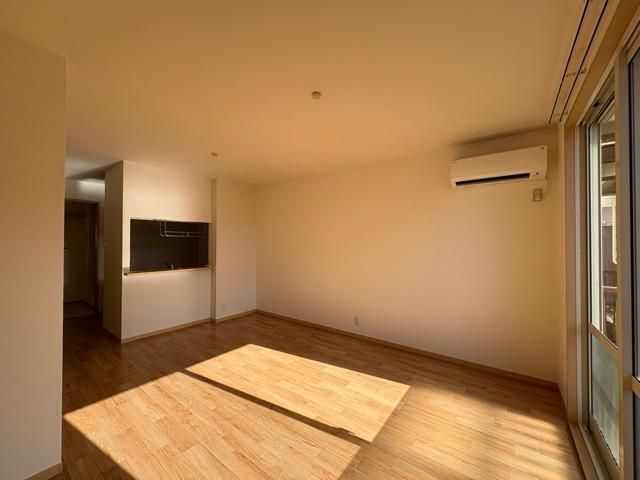 �y�����E���r���O�z�@