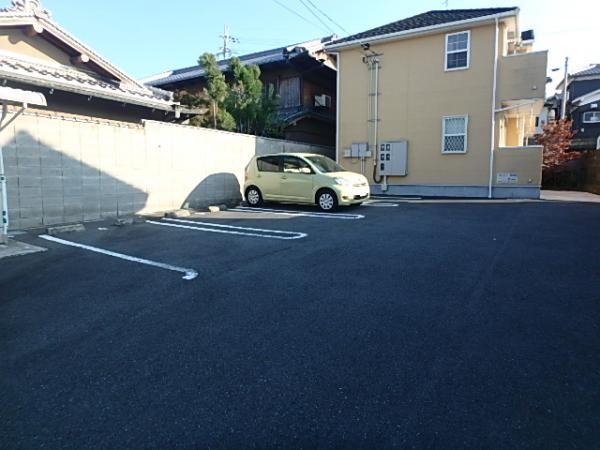 yԏz@