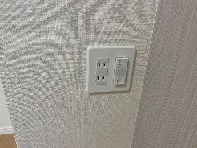 �y���̑��ݔ��z�@