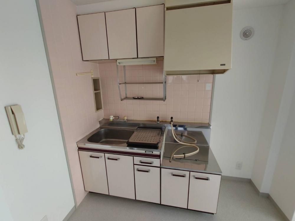 �y�L�b�`���z�@