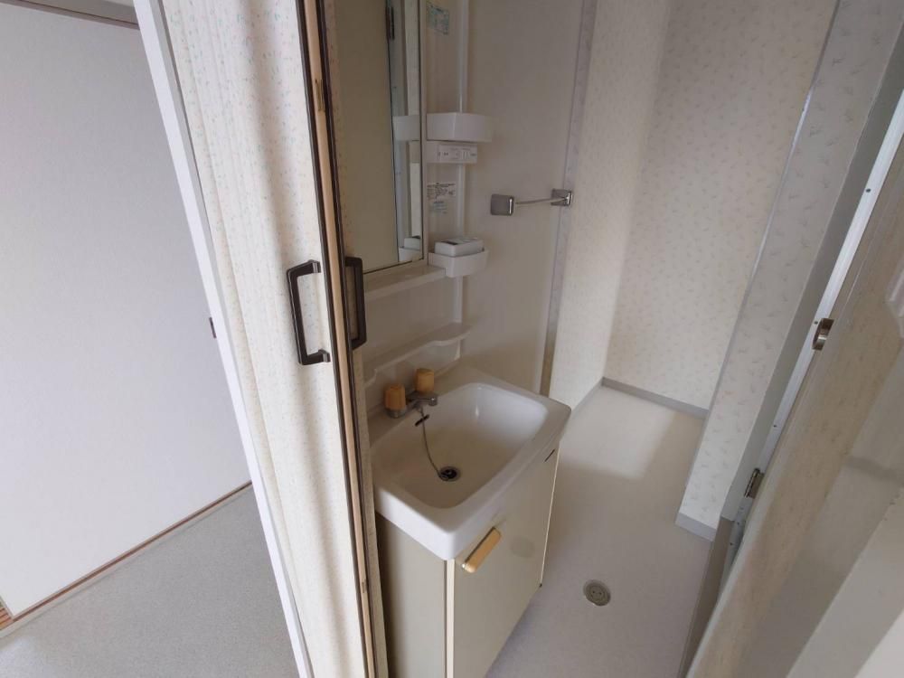 �y���ʏ��z�@