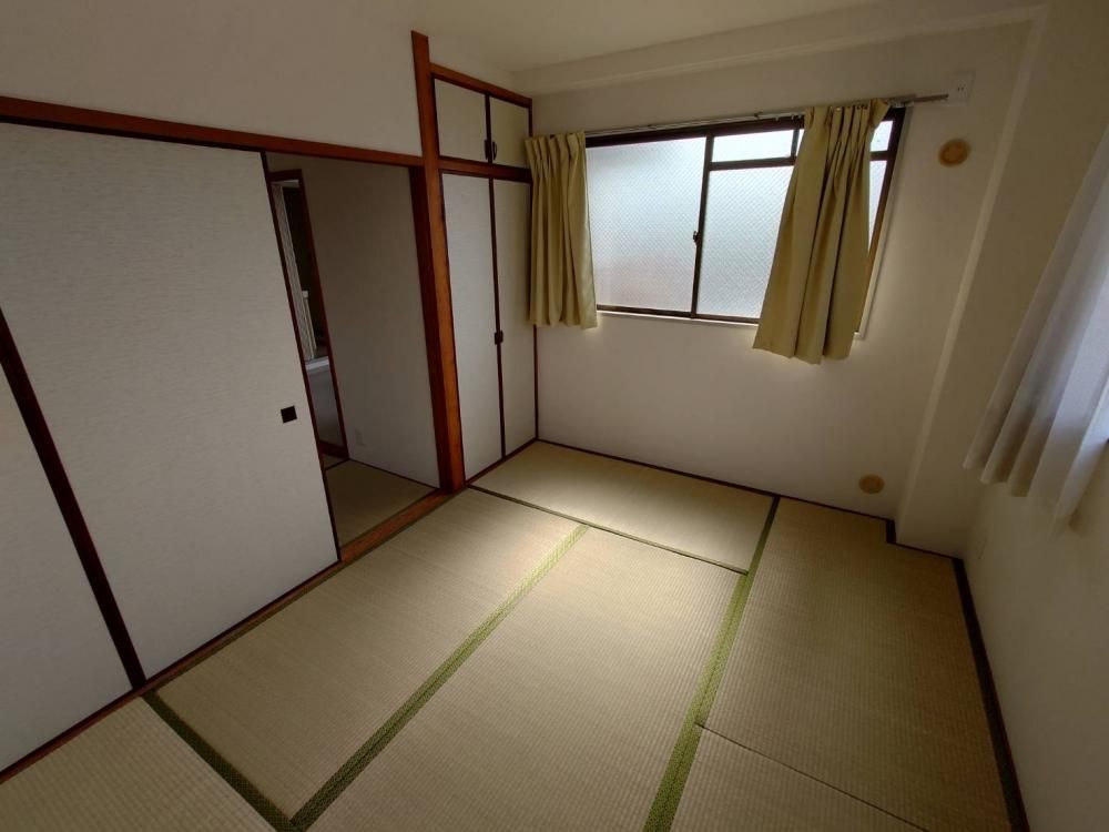 �y�Q���z�@