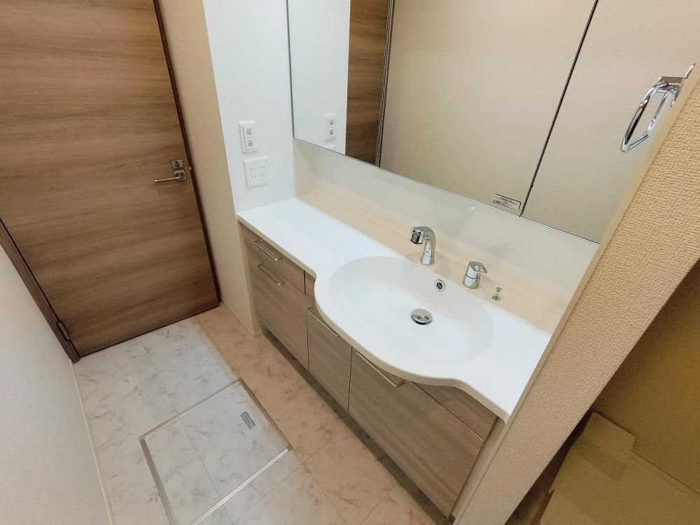 �y���ʏ��z�@