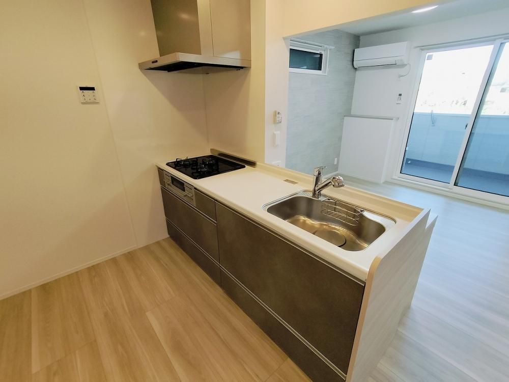 �y�L�b�`���z�@