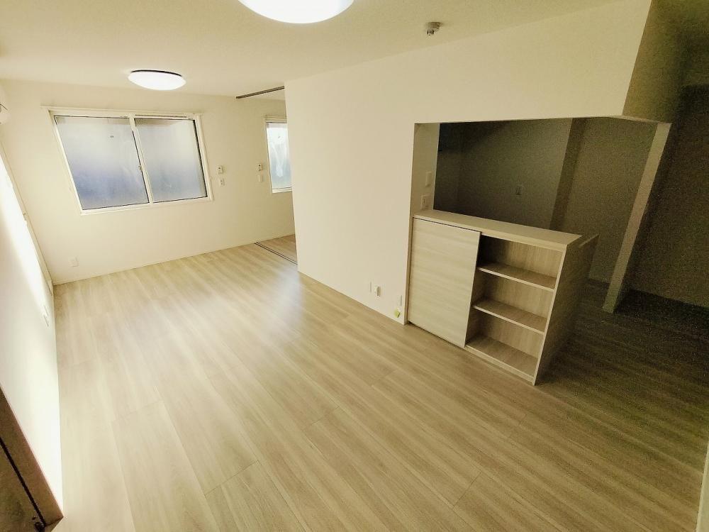 �y���ԁE���r���O�z�@