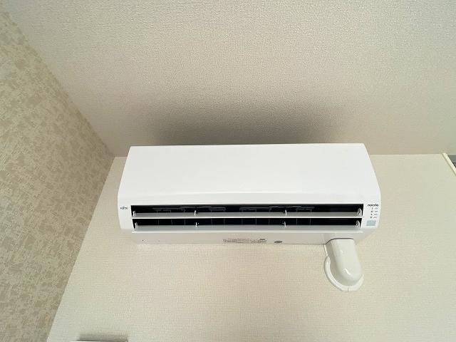 �y���̑��ݔ��z�@