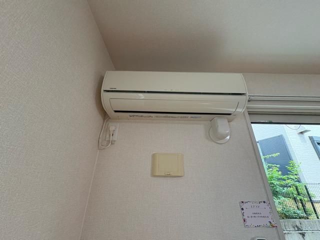 y̑ݔz@