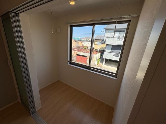 �y�x�����_�z�@