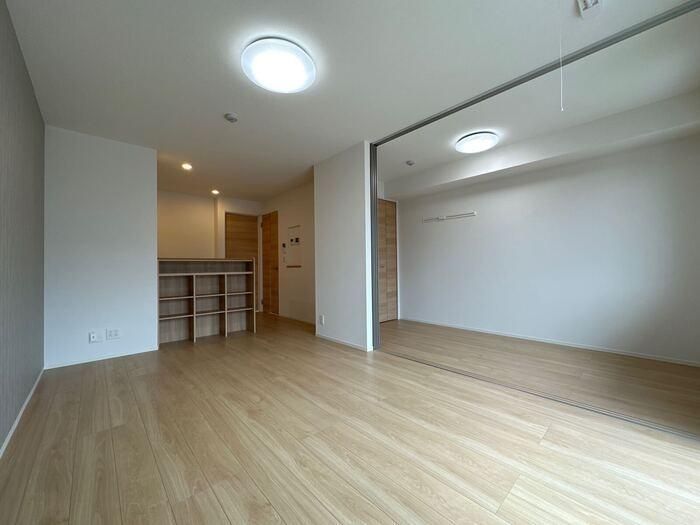 �y���ԁE���r���O�z�@