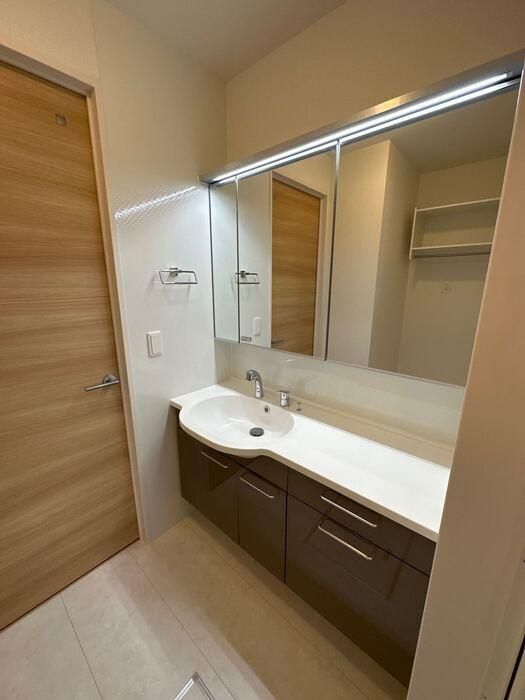 �y���ʏ��z�@