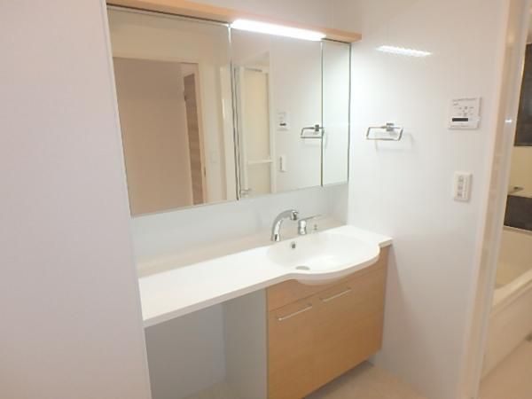 �y���ʏ��z�@