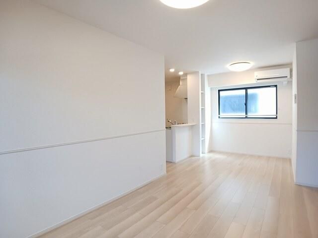 �y���ԁE���r���O�z�@