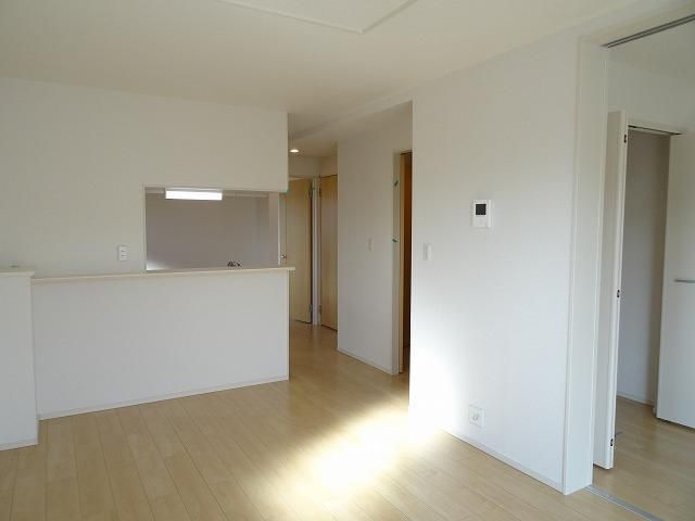 �y���ԁE���r���O�z�@