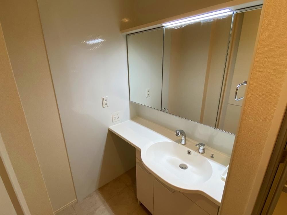 �y���ʏ��z�@