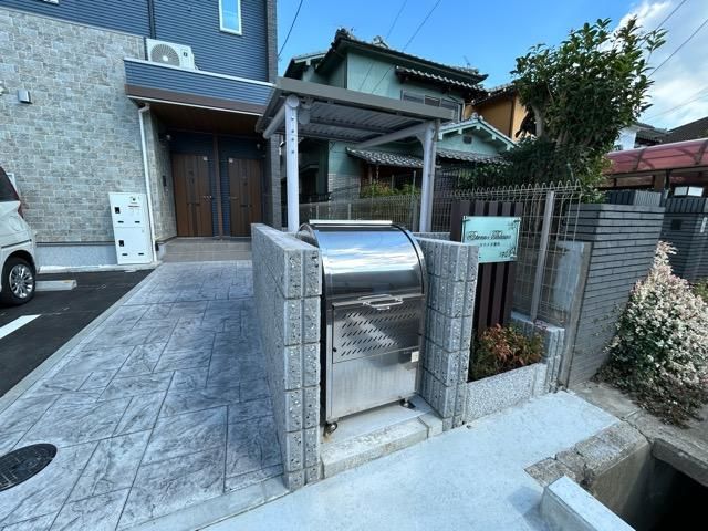 �y�G���g�����X�z�@