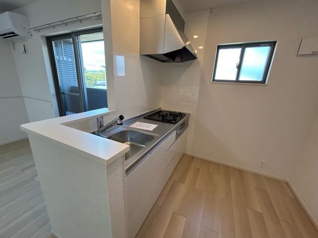 �y�L�b�`���z�@