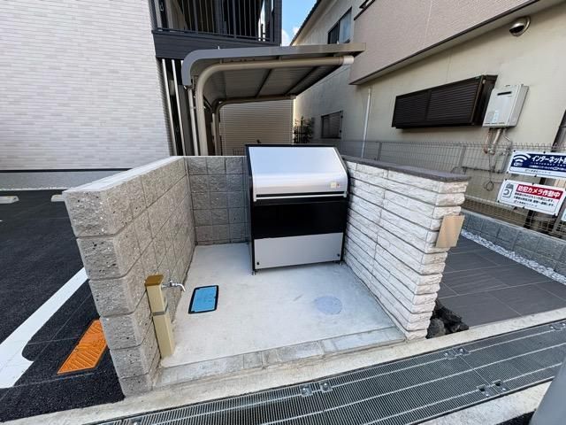 �y�G���g�����X�z�@