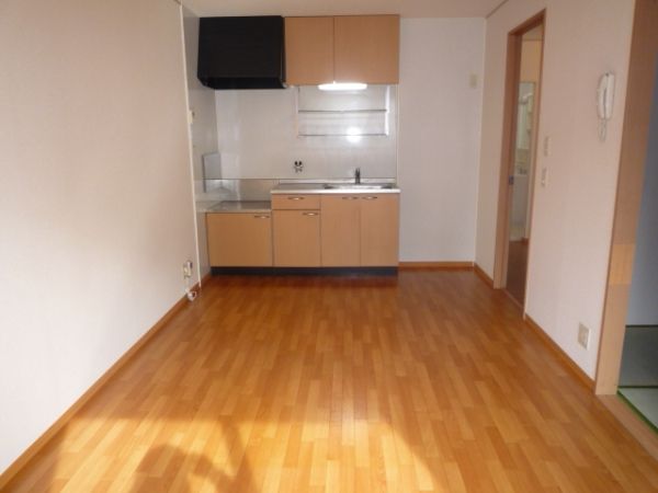 �y���ԁE���r���O�z�@