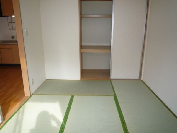 �y�Q���z�@