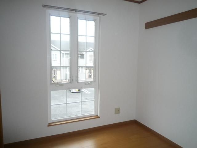 �y�����E���r���O�z�@