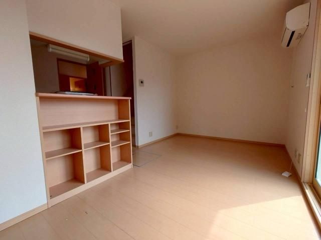 �y���ԁE���r���O�z�@