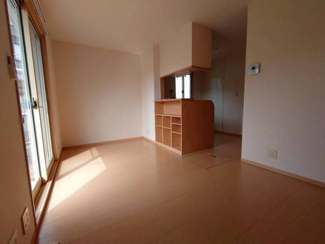 �y�����E���r���O�z�@