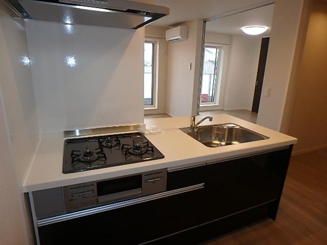 �y�L�b�`���z�@