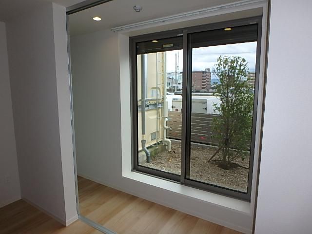 �y�o���R�j�[�z�@