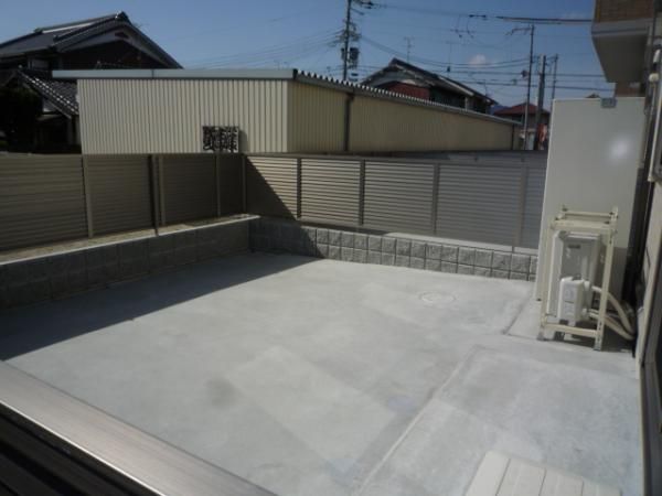 yz@