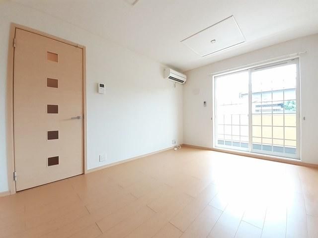 �y���ԁE���r���O�z�@