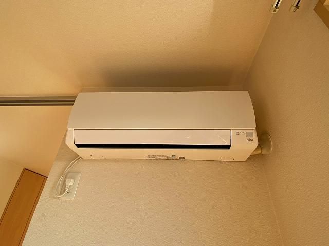 �y���̑��ݔ��z�@