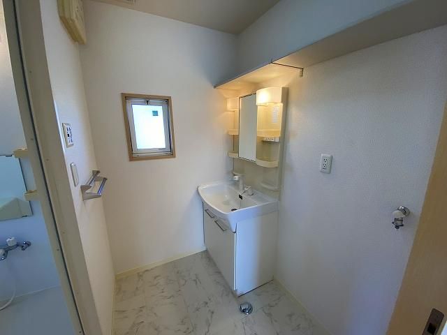 �y���ʏ��z�@